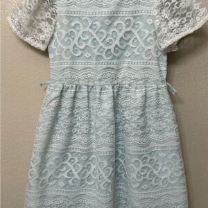 Vintage Roanna Elegant all Lace Kids Dress in Light Blue linen. Size 7 wedding